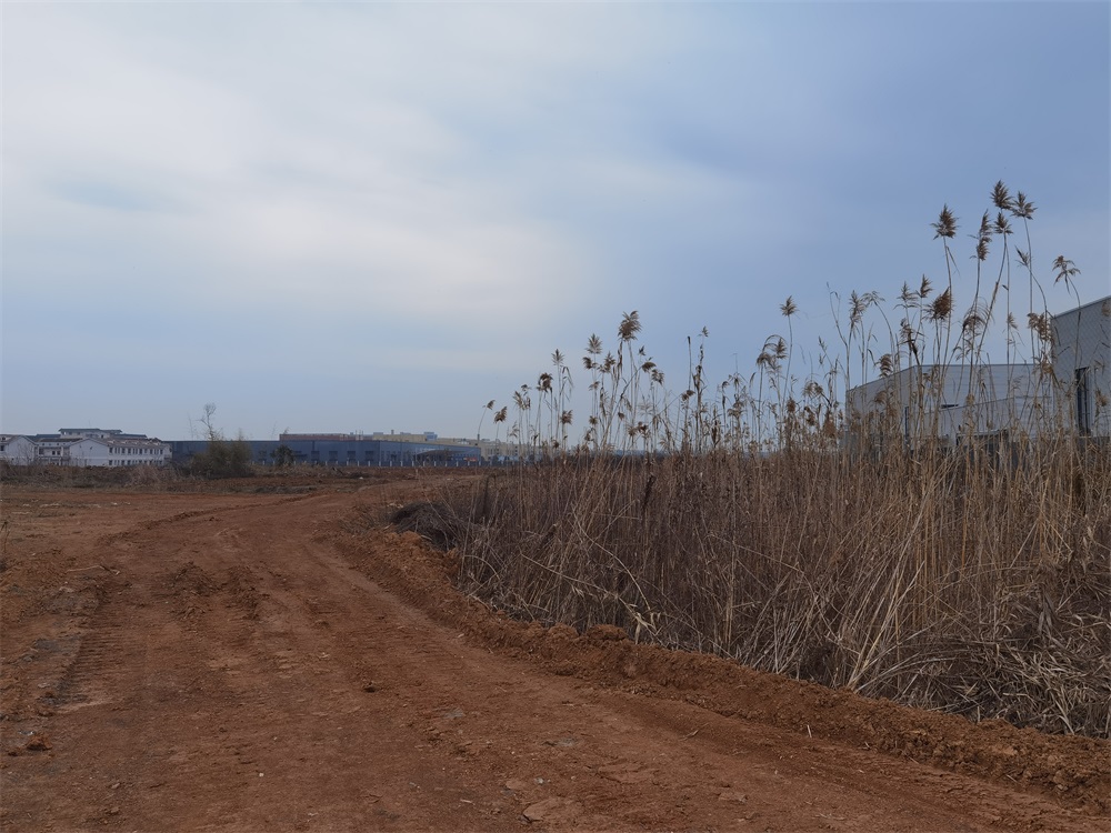 开发区挂牌一宗226.4355亩城镇住宅用地楼面价1083元/㎡